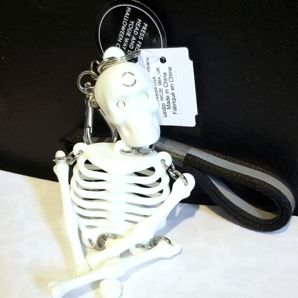Bath and Body Works 2022 Halloween Glow in the Dark, Light Up Skeleton Pocketbac